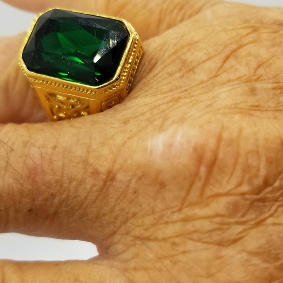 Mans ring - Picture 4 of 7